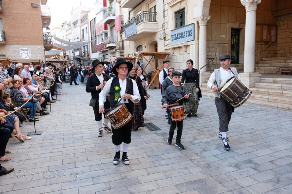 itinerants diana pels carrers festa del mercat a la placa amposta 2019